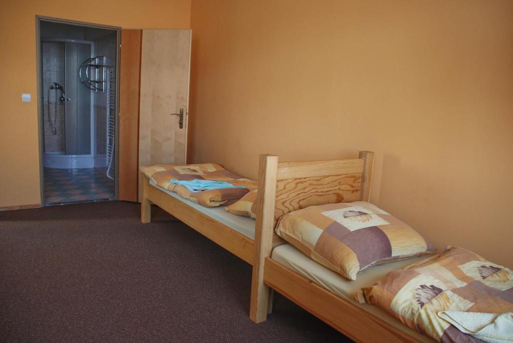 Hotel Marina Hermanuv Mestec Szoba fotó